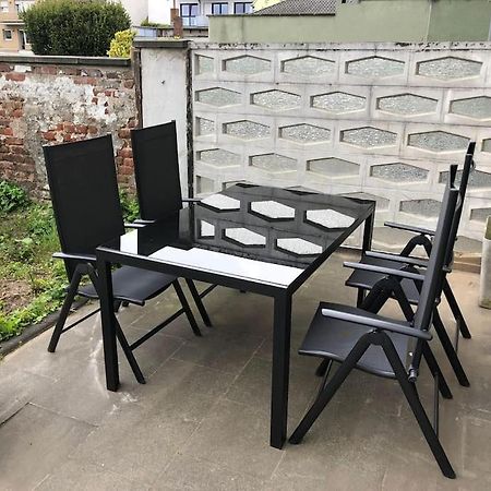 Charmante Gartenwohnung Mit Privatem Grossen Garten Colonia Esterno foto