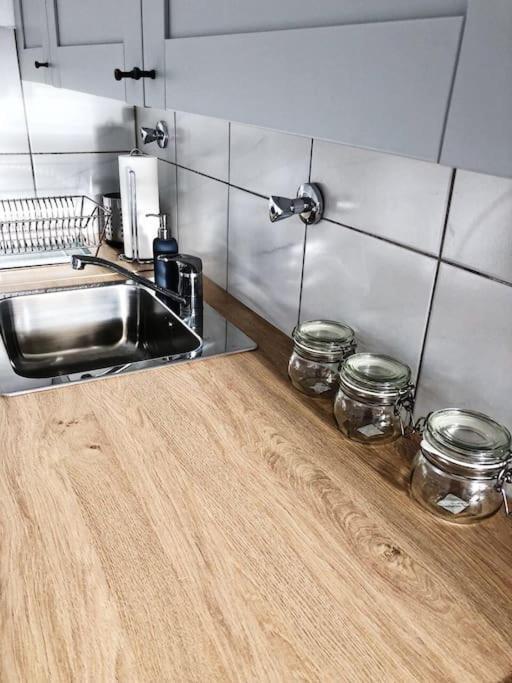 Charmante Gartenwohnung Mit Privatem Grossen Garten Colonia Esterno foto