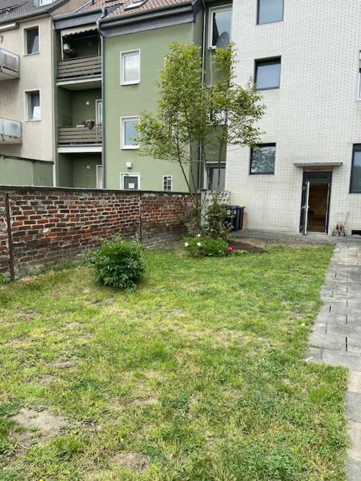 Charmante Gartenwohnung Mit Privatem Grossen Garten Colonia Esterno foto